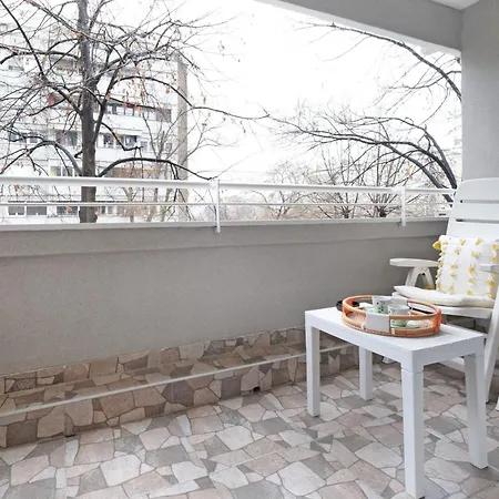 Arena West Gem Apartment Belgrade